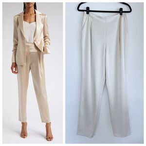 NWT Alice + Olivia Women's Jesse Slim Fit High Rise Satin Pants in Champagne 8